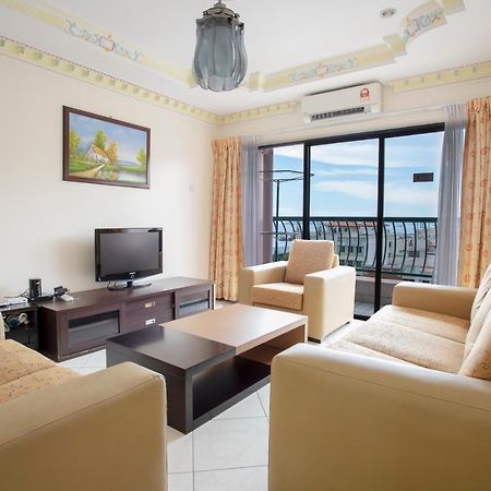 Marina Court Resort Kota Kinabalu-Stay And Get Cash Rebate Екстер'єр фото