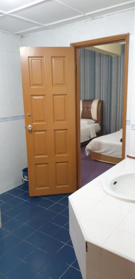 Marina Court Resort Kota Kinabalu-Stay And Get Cash Rebate Екстер'єр фото