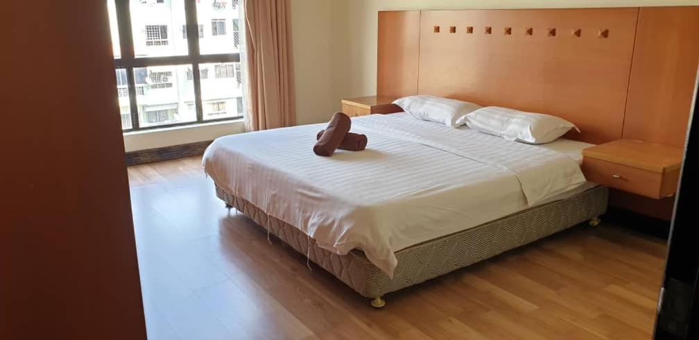 Marina Court Resort Kota Kinabalu-Stay And Get Cash Rebate Екстер'єр фото
