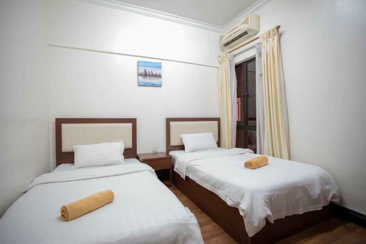 Marina Court Resort Kota Kinabalu-Stay And Get Cash Rebate Екстер'єр фото